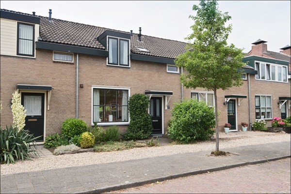 Achterstraat 12, Asperen